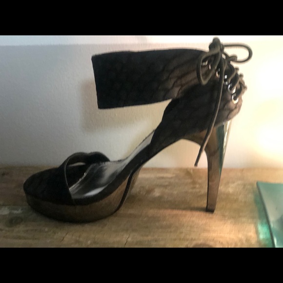 COLIN STUART #259416-093 lace up heels - Picture 4 of 5